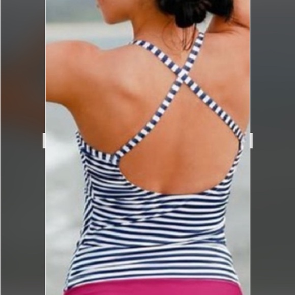 Albion Navy and white stripe tankini top size small - Picture 2 of 3